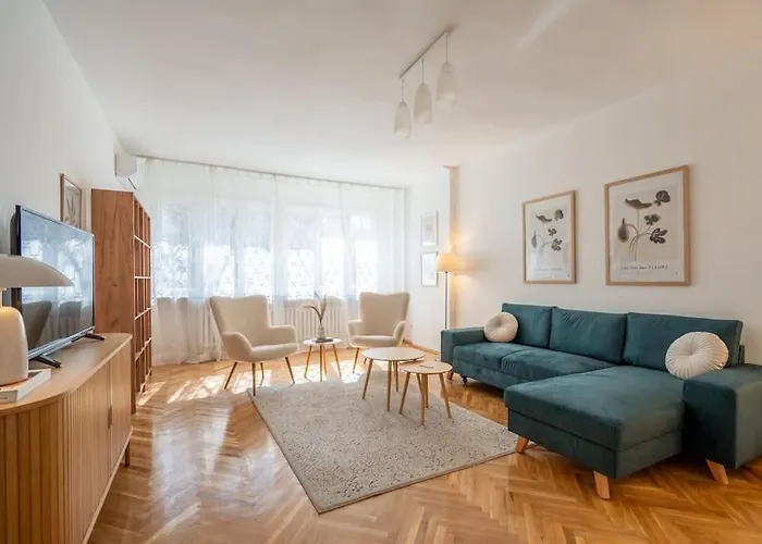 Calm And Relaxing 2Bdrm Apаrtment In City Centre