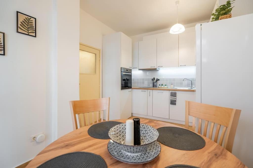 Apartemen Calm And Relaxing 2bdrm Apаrtment In City Centre