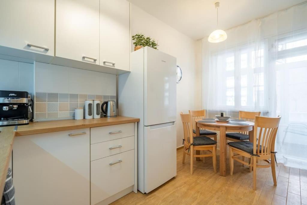 Apartemen Calm And Relaxing 2bdrm Apаrtment In City Centre
